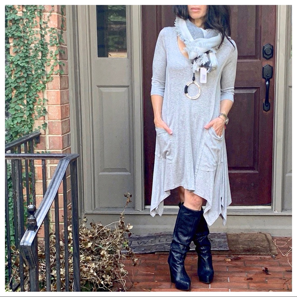 ✨LAST ONE✨grey asymmetrical scooped neck dress - Picture 6 of 7